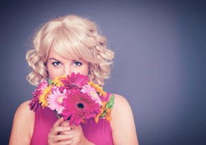 girl holding flowers-pink flowers 01
