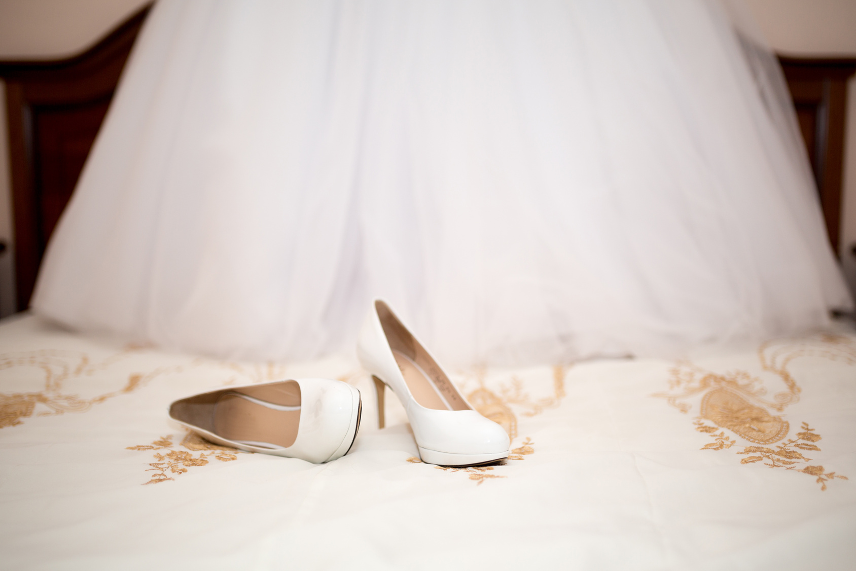 Bridal shoes and dress