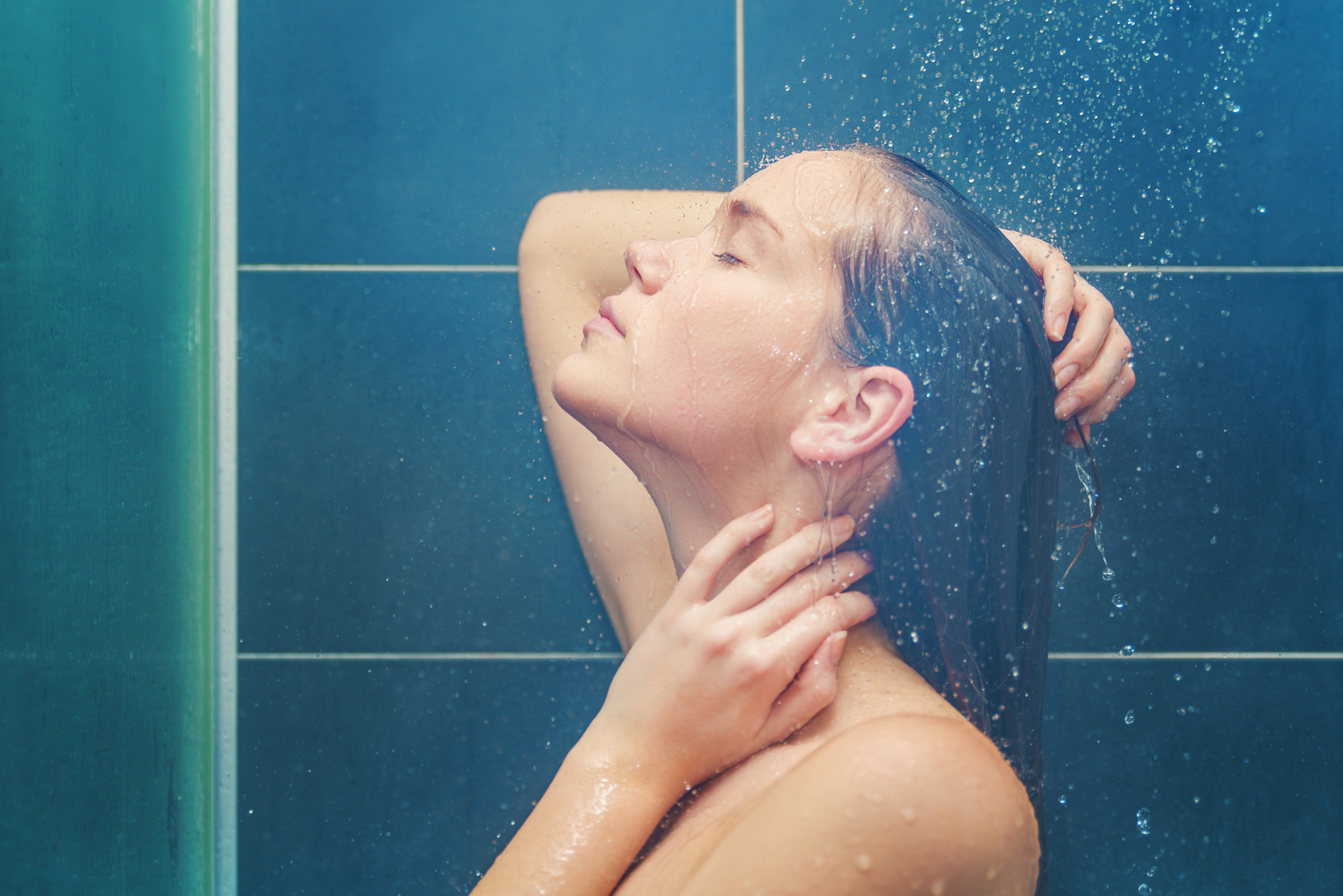 Beauty under shower