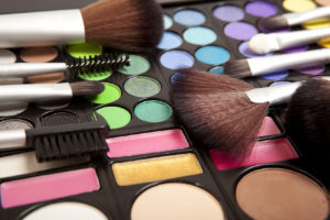 Makeup accessories