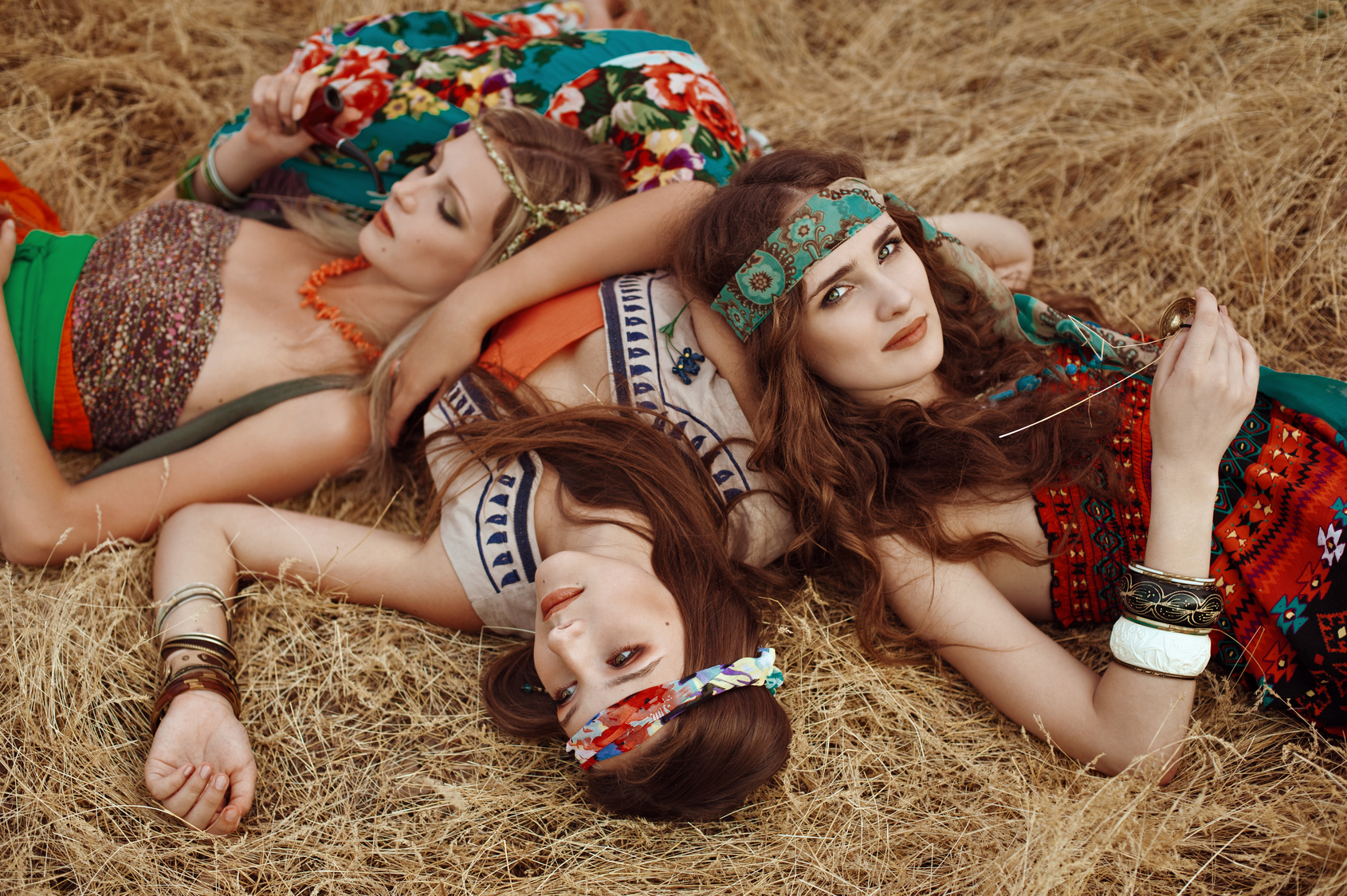 Girls of hippie in the field