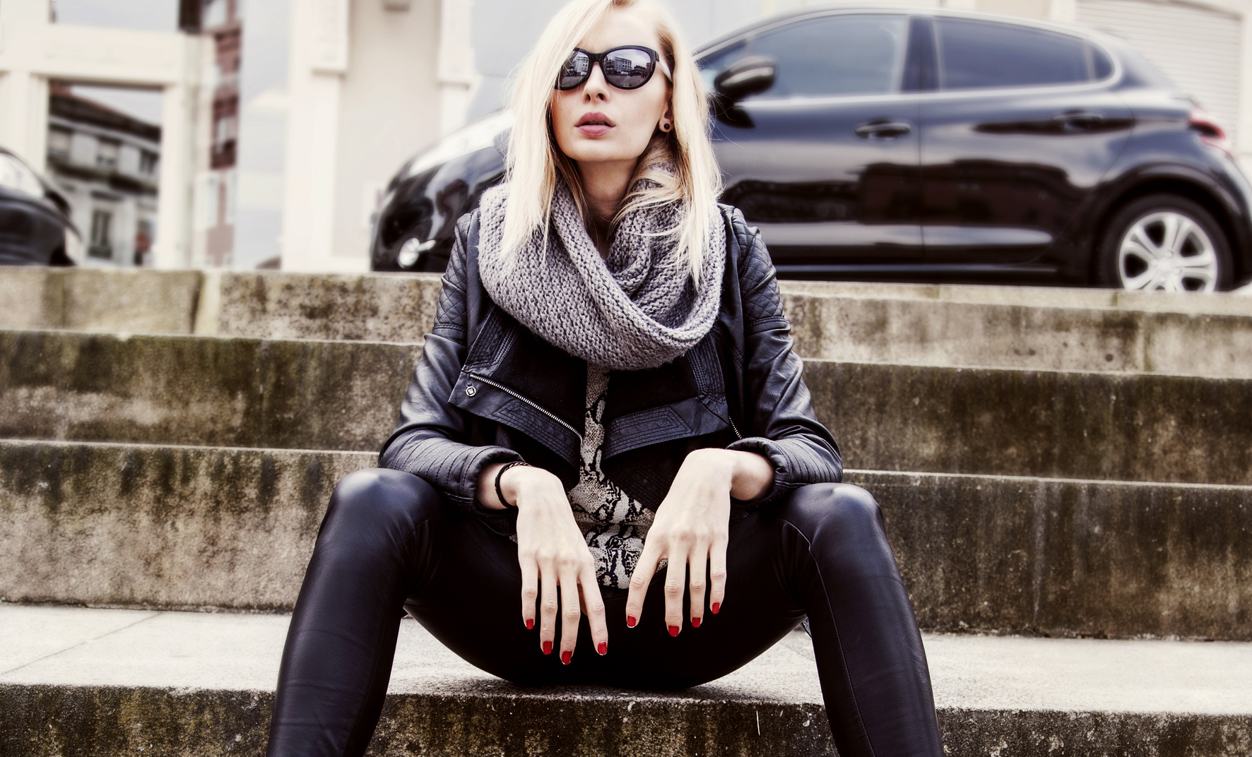 Fashionable blonde girl posing.