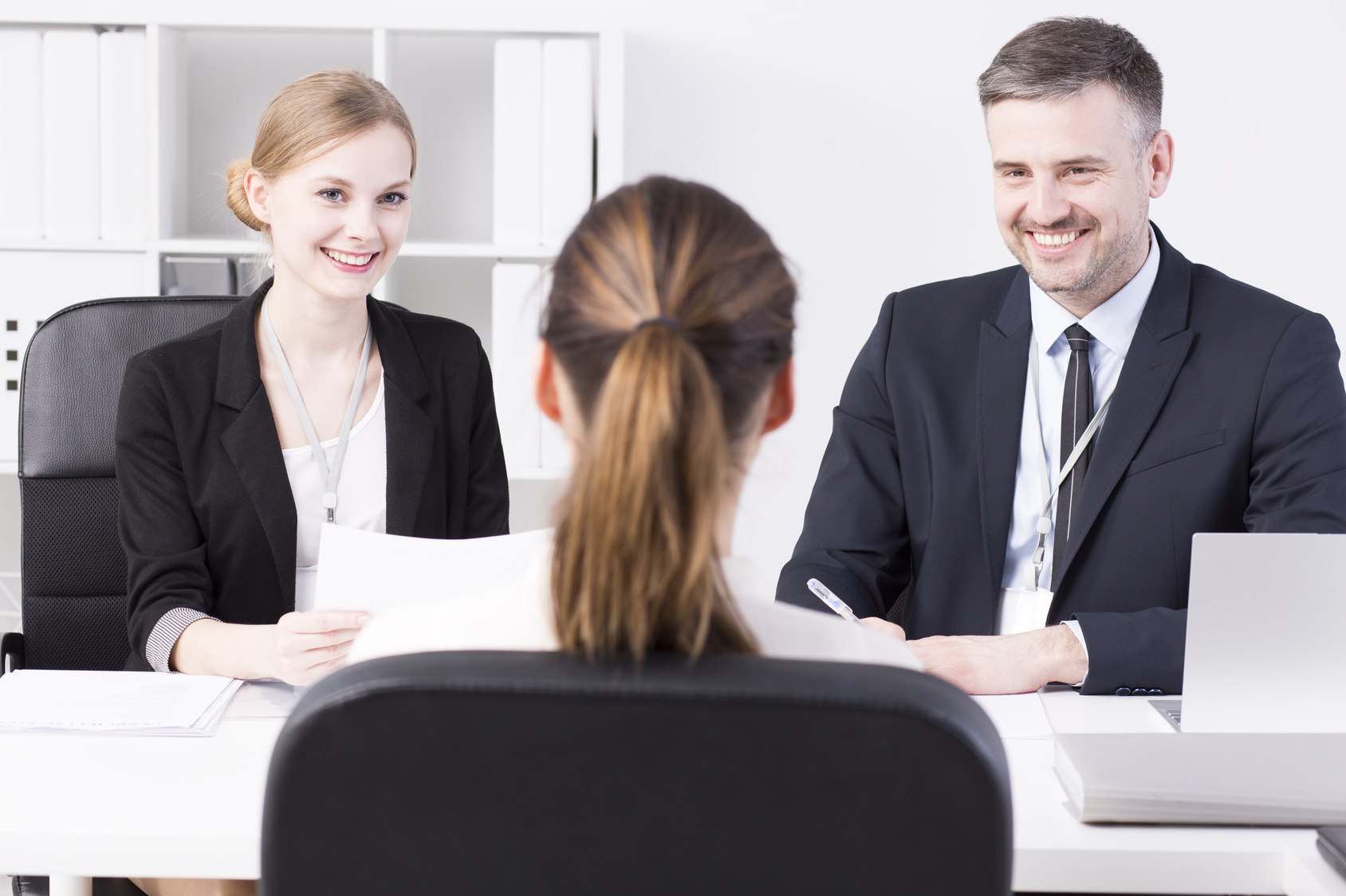 Creating a friendly atmosphere during a job interview