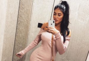 taru_nauraa
