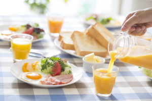 Appelsiinimehuakaadetaanlasiin