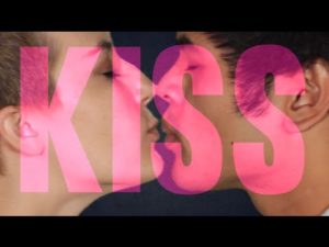 Näin suutelet tieteellisesti parhaalla tavalla – katso havainnollistava video