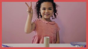 Video: 6-vuotias tyttö tekee uskomattomia temppuja