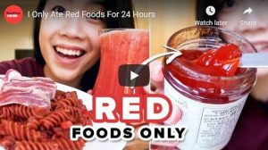 Nainen söi vain punaista ruokaa