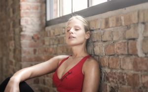 pexels-andrea-piacquadio-905613