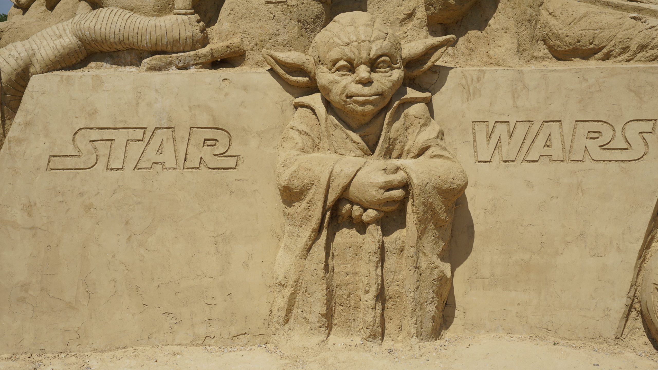 sand-monument-statue-star-wars-sculpture-art-490588-pxhere.com