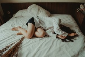 Ihminen viestii pahaa oloaan usein huomaamattaan – 11 lausetta, jotka voivat huutaa apua rivien välistä yuris-alhumaydy-mSXMHkgRs8s-unsplash-1