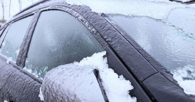 auton-tuulilasin-rappaus