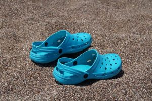 beach-shoe-leg-green-blue-product-874968-pxhere.com